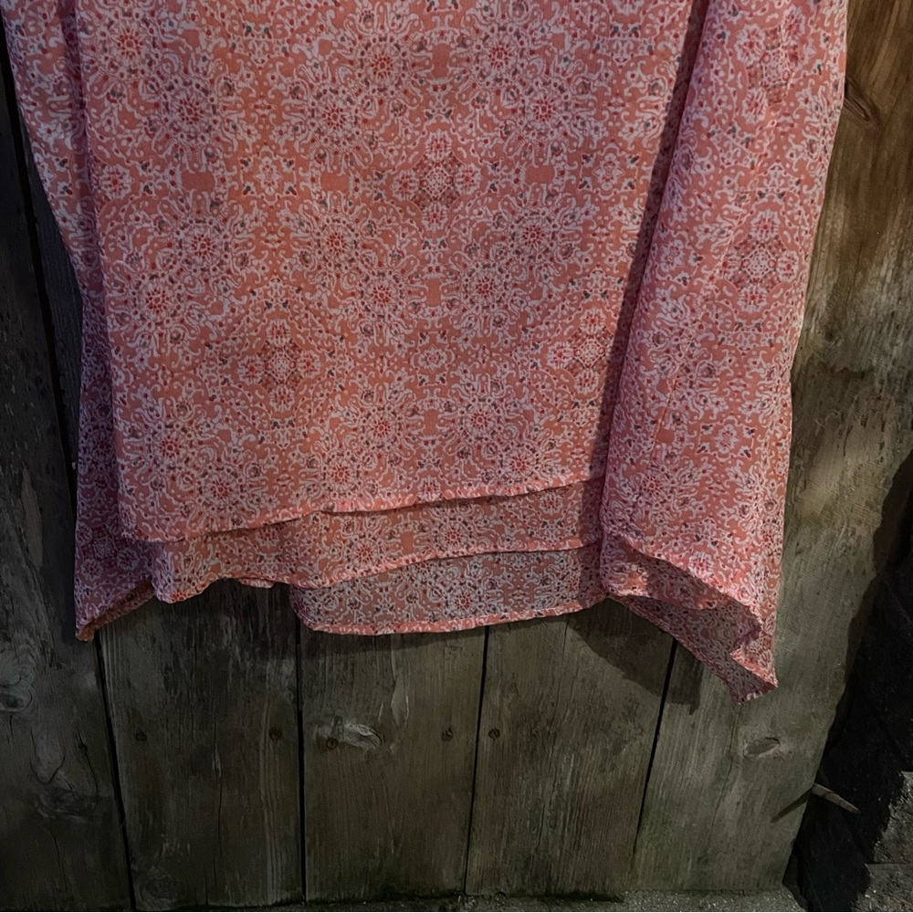 2 Same Style Different Colored Patterns Blouses Sz. XXL - Picture 10 of 16